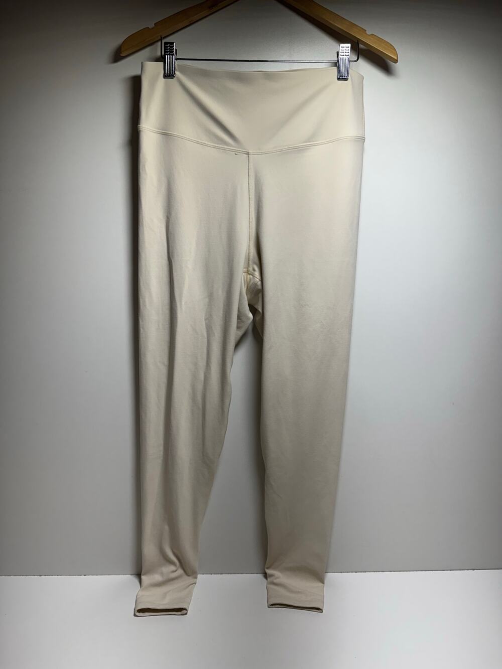 Victoria’s Secret Pink Leggings Sz XL Ivory High Waist Full Length Activewear